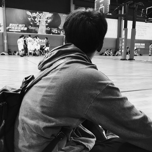 草莓视频黄色免费下载
